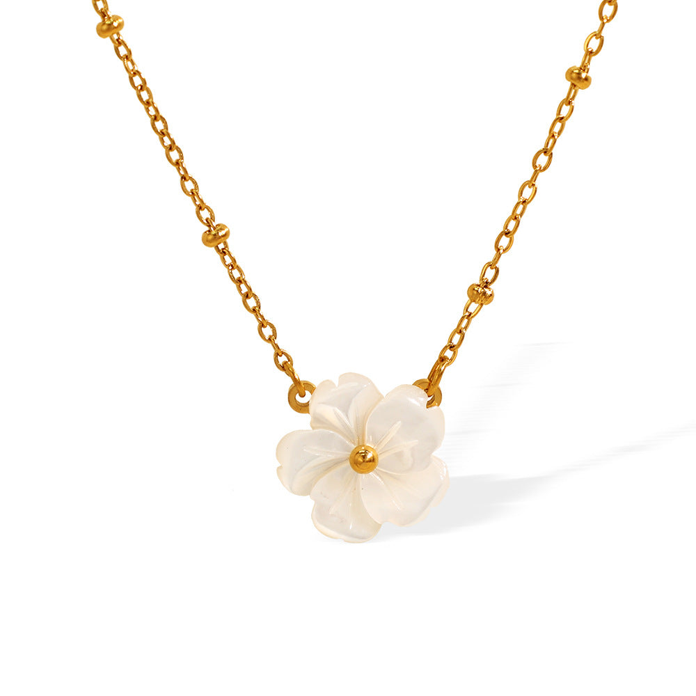 White Shell Flower Necklace – 18K Gold Plated Stainless Steel