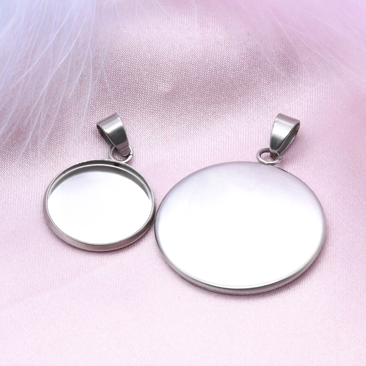 10pcs 8-30mm Round Stainless Steel Pendant Blank Base Setting Tray Fits 8-30mm Cabochons DIY Jewelry Making Accessories
