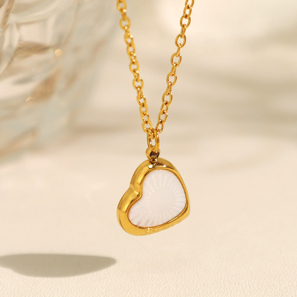 White Shell Heart Necklace – 18K Gold Plated Stainless Steel